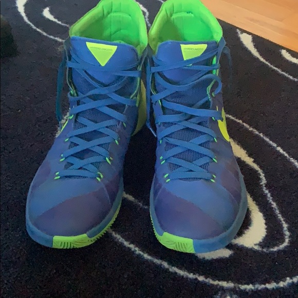 Blue and Green Hyper dunks barely used - Picture 4 of 5
